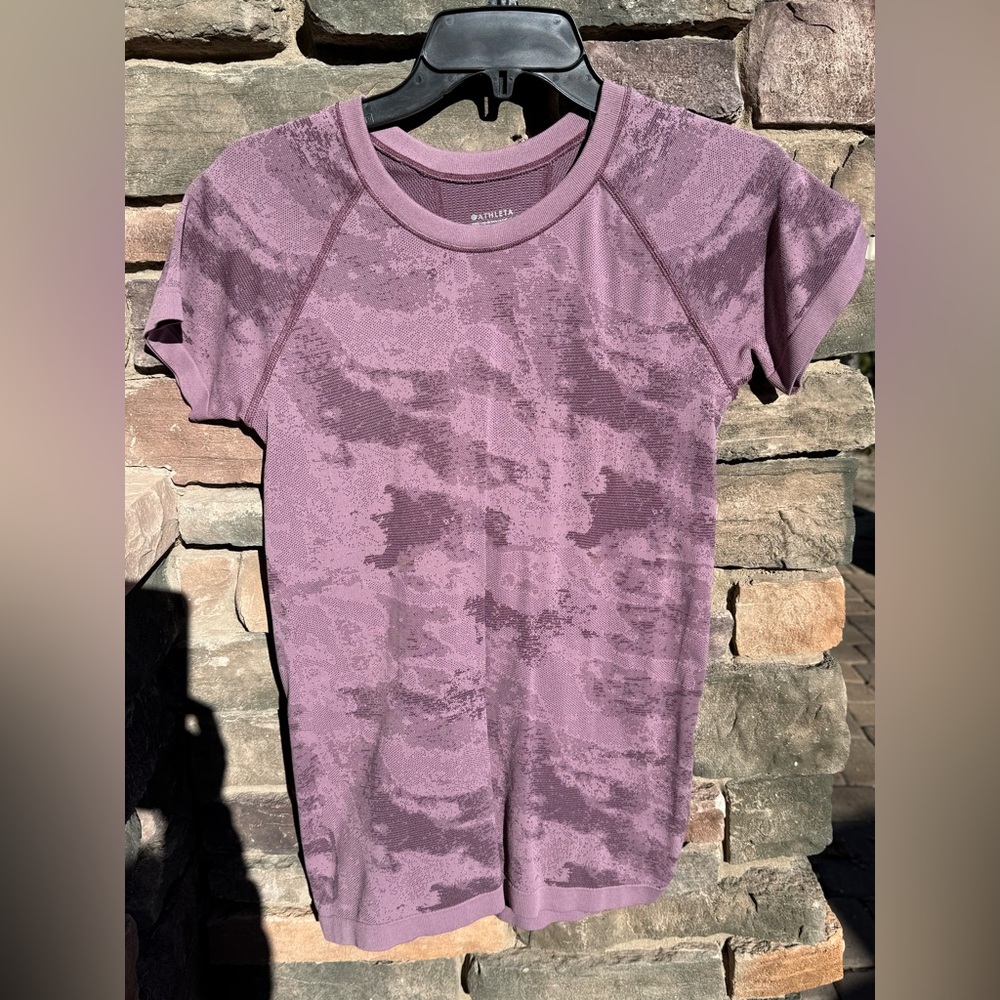 Athleta Mauve Short Sleeve Top